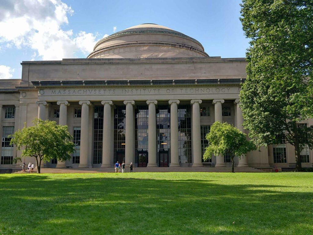 MIT, Massachusetts Avenue, Cambridge